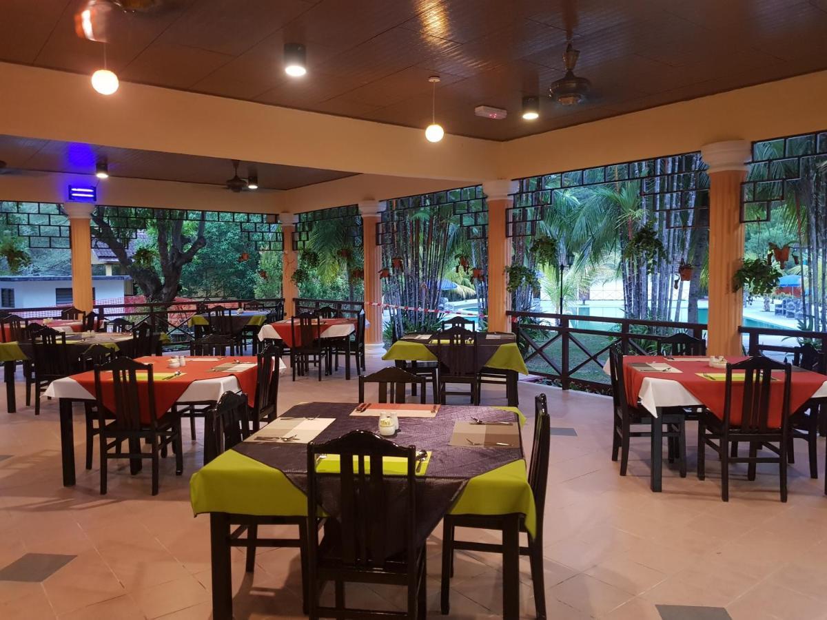 Pangkor Holiday Resort Kampong Sungai Udang Экстерьер фото